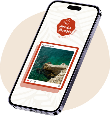 Téléphone avec logo planète vacances